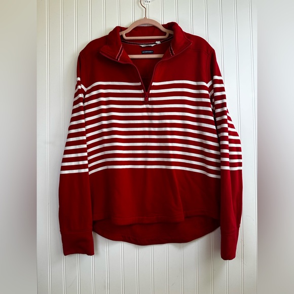 Vineyard Vines Tops - Women’s Vineyard Vines Dream Cloth Shep Shirt- Size Medium
